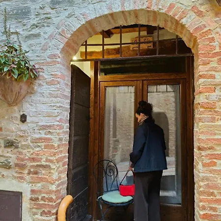 Antica Dimora Vicolo Del Tempio ゲストハウス